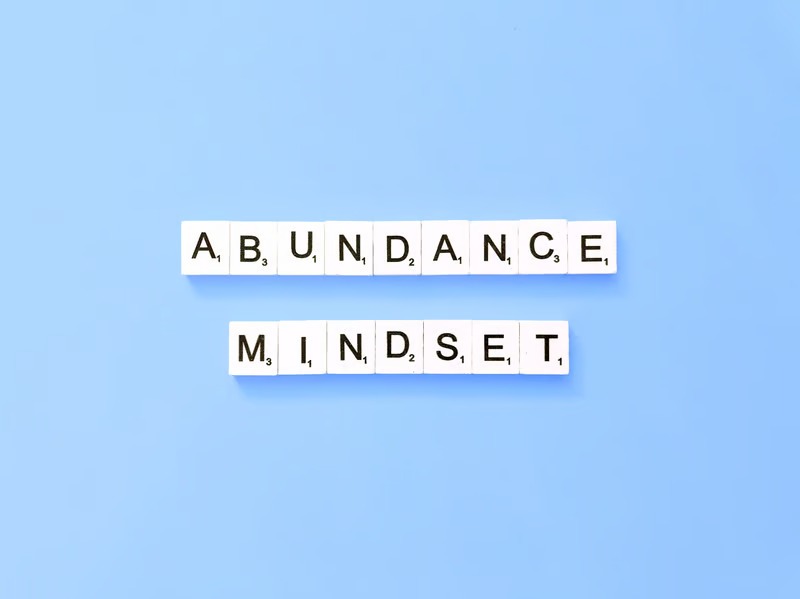 How Does an Abundance Mindset Improve Relationships and Collaboration?